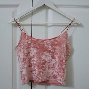 🌸Baby Pink Velvet Crop Tank🌸